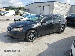 2013 Chrysler 200 Touring with VIN 1C3CCBBB8DN699244, listed as a Copart auction lot 55038415 with 177,772 mi miles and Non Repairable. Bid and sale history available at DreamBid. Image 1.