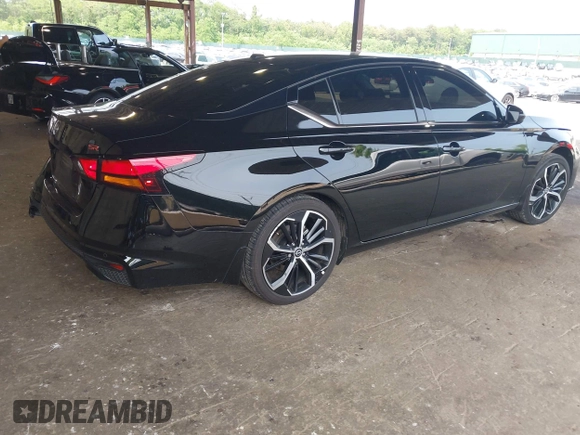 2024 Nissan Altima SR with VIN 1N4BL4CV2RN410920, listed as a IAAI auction lot 42474952 with 23,587 mi miles and . Bid and sale history available at DreamBid. Image 4.