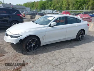 2019 BMW 4 Series 430i xDrive z VIN WBA4J3C55KBL08387, wystawiony jako IAAI lot #42248405 z przebiegiem 115 017 mil mil oraz . Historia ofert i sprzedaży dostępna na DreamBid. Obrazek 14.
