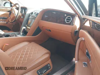 2017 Bentley Flying Spur with VIN SCBEH9ZA9HC065831, listed as a IAAI auction lot 41410269 with 13,351 mi miles and . Bid and sale history available at DreamBid. Image 5.