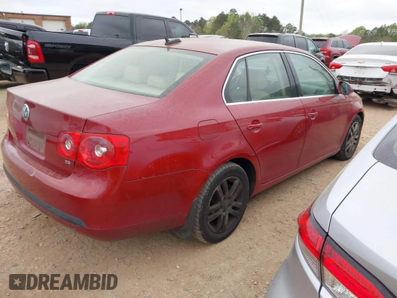 2006 Volkswagen Jetta 2.5L с VIN 3VWSF81K06M642498, выставлен на аукционе IAAI как лот 41943060 с пробегом 251 100 миль миль и . История ставок и продаж доступна на DreamBid. Изображение 4.