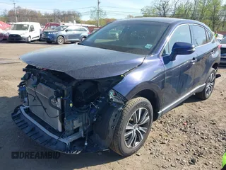 2021 Toyota Venza LE with VIN JTEAAAAH7MJ007292, listed as a IAAI auction lot 42097680 with 66,633 mi miles and . Bid and sale history available at carsss.com. Image 2.