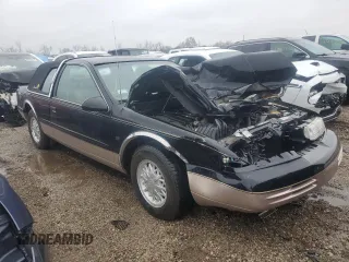1995 Mercury Cougar z VIN 1MELM62W3SH605641, wystawiony jako Copart lot #84732824 z przebiegiem 40 675 mil mil oraz Szkody całkowita. Historia ofert i sprzedaży dostępna na DreamBid. Obrazek 4.