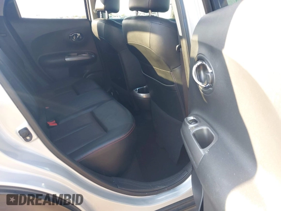 2015 Nissan Juke S with VIN JN8AF5MR8FT512836, listed as a IAAI auction lot 41143224 with 66,728 mi miles. Bid and sale history available at carsss.com. Image 8.