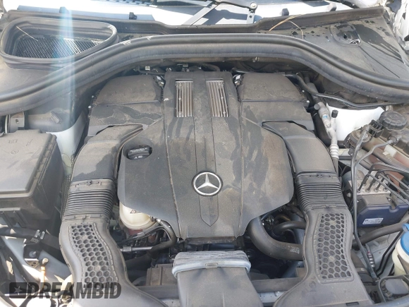 2017 Mercedes-Benz GLS 450 z VIN 4JGDF6EE8HA946436, wystawiony jako IAAI lot #41953284 z przebiegiem 82 528 mil mil oraz . Historia ofert i sprzedaży dostępna na DreamBid. Obrazek 10.