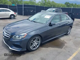 2016 Mercedes-Benz E 350 Sport z VIN WDDHF5KB5GB201488, wystawiony jako IAAI lot #42477574 z przebiegiem 107 279 mil mil oraz . Historia ofert i sprzedaży dostępna na DreamBid. Obrazek 17.