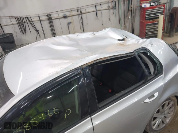 2012 Volkswagen Golf TDI with VIN WVWNM7AJ8CW333137, listed as a IAAI auction lot 42585466 with 213,587 mi miles and . Bid and sale history available at DreamBid. Image 6.