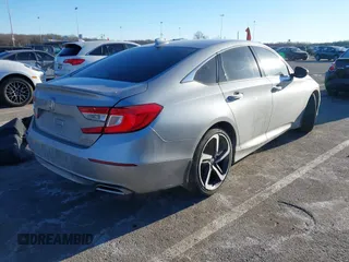 2019 Honda Accord Sport z VIN 1HGCV2F34KA025381, wystawiony jako IAAI lot #41453019 z przebiegiem 107 889 mil mil oraz . Historia ofert i sprzedaży dostępna na DreamBid. Obrazek 4.