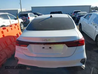 2024 Kia Forte LXS with VIN 3KPF24AD7RE818472, listed as a IAAI auction lot 41133832 with 4,107 mi miles and . Bid and sale history available at DreamBid. Image 17.
