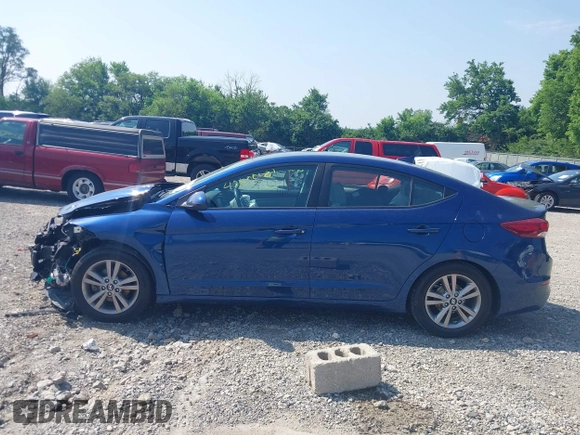 2017 Hyundai Elantra SE с VIN 5NPD84LFXHH041283, выставлен на аукционе IAAI как лот 42600401 с пробегом 151 472 миль миль и . История ставок и продаж доступна на DreamBid. Изображение 15.