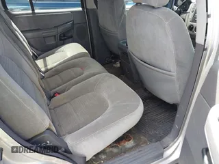 2005 Ford Explorer XLT with VIN 1FMDU73E05UA46123, listed as a IAAI auction lot 42511282 with 140,681 mi miles and . Bid and sale history available at DreamBid. Image 8.