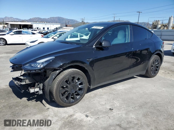 2022 Tesla Model Y Long Range z VIN 7SAYGDEE2NF442073, wystawiony jako Copart lot #49180135 z przebiegiem 34 742 mil mil oraz Szkoda całkowita • Salvage title. Historia ofert i sprzedaży dostępna na DreamBid. Obrazek 1.