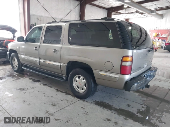 2001 GMC Yukon XL SLT with VIN 1GKEC16T01J315059, listed as a IAAI auction lot 41748985 with 218,294 mi miles. Bid and sale history available at carsss.com. Image 3.