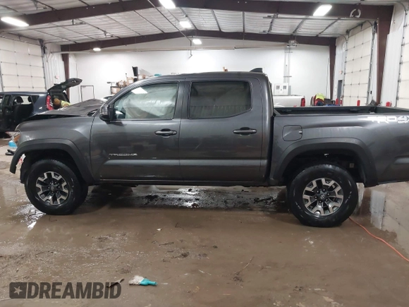 2021 Toyota Tacoma SR z VIN 5TFCZ5AN1MX268854, wystawiony jako IAAI lot #41608266 z przebiegiem 45 823 mil mil oraz . Historia ofert i sprzedaży dostępna na DreamBid. Obrazek 15.