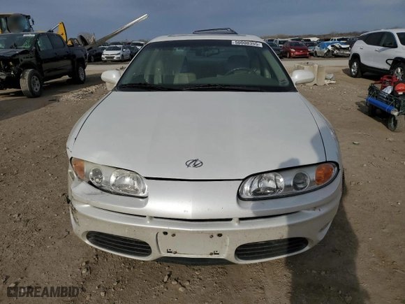 2001 Oldsmobile Aurora with VIN 1G3GS64C014109357, listed as a Copart auction lot 50000355 with 134,722 mi miles and Salvage Title. Bid and sale history available at carsss.com. Image 5.
