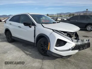 2022 Mitsubishi Eclipse Cross LE z VIN JA4ASVAA6NZ053737, wystawiony jako Copart lot #42157625 z przebiegiem 18 191 mil mil oraz Szkoda całkowita • Salvage title. Historia ofert i sprzedaży dostępna na DreamBid. Obrazek 4.