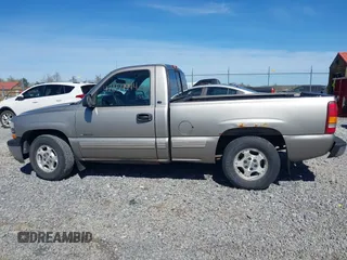 2000 Chevrolet Silverado 1500 with VIN 1GCEC14V1YZ105095, listed as a IAAI auction lot 42059944 with 245,089 mi miles and . Bid and sale history available at DreamBid. Image 15.