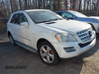 2011 Mercedes-Benz M ML 350 BlueTEC with VIN 4JGBB2FB1BA646180, listed as a IAAI auction lot 41779688 with Not Provided miles. Bid and sale history available at carsss.com. Image 1.