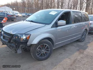2016 Dodge Grand Caravan Canada Value Package with VIN 2C4RDGBG4GR359334, listed as a IAAI auction lot 41474957 with 105,378 mi miles. Bid and sale history available at carsss.com. Image 2.
