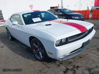 2014 Dodge Challenger SXT with VIN 2C3CDYAGXEH139460, listed as a IAAI auction lot 41420337 with 101,703 mi miles. Bid and sale history available at carsss.com. Image 1.