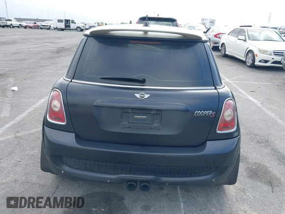 2007 MINI Hardtop S with VIN WMWMF73557TT80376, listed as a IAAI auction lot 42067228 with 174,262 mi miles and . Bid and sale history available at DreamBid. Image 16.