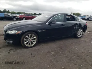 2017 Jaguar XF 20d Premium with VIN SAJBD4BN3HCY42629, listed as a Copart auction lot 69772174 with 84,563 mi miles and Salvage Title. Bid and sale history available at carsss.com. Image 1.