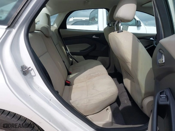 2012 Ford Focus SEL with VIN 1FAHP3H27CL387869, listed as a IAAI auction lot 41976528 with 106,927 mi miles. Bid and sale history available at carsss.com. Image 8.