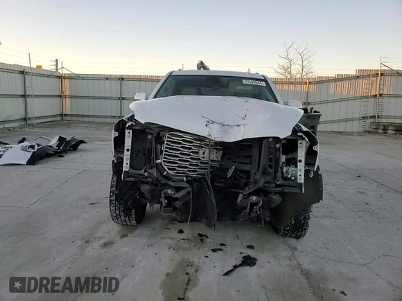 2019 GMC Yukon Denali with VIN 1GKS2CKJ9KR119887, listed as a Copart auction lot 83589544 with 86,754 mi miles and Salvage Title. Bid and sale history available at carsss.com. Image 11.