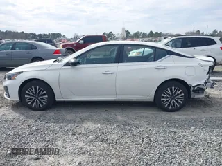 2025 Nissan Altima SV with VIN 1N4BL4DWXSN353315, listed as a IAAI auction lot 41615704 with 6,290 mi miles and . Bid and sale history available at DreamBid. Image 14.