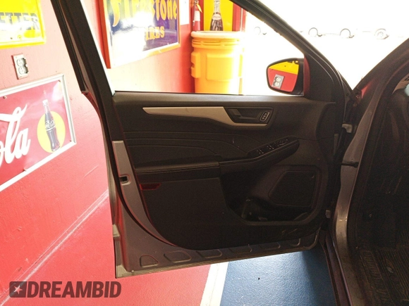 2022 Ford Escape SE with VIN 1FMCU0G6XNUB81597, listed as a IAAI auction lot 42846973 with 59,647 mi miles and . Bid and sale history available at DreamBid. Image 23.