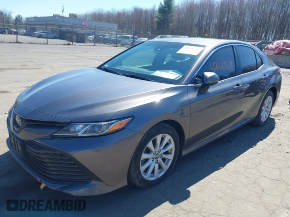 2019 Toyota Camry LE z VIN 4T1B11HK9KU245615, wystawiony jako IAAI lot #42066968 z przebiegiem 130 042 mil mil oraz . Historia ofert i sprzedaży dostępna na DreamBid. Obrazek 18.