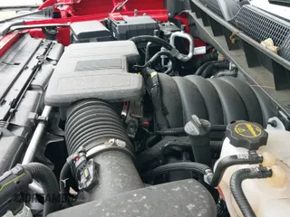 2025 Chevrolet Silverado 1500 LT с VIN 1GCUKDEDXSZ131935, выставлен на аукционе IAAI как лот 43191083 с пробегом 16 485 миль миль и . История ставок и продаж доступна на DreamBid. Изображение 19.