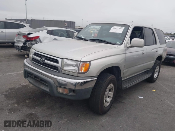 1999 Toyota 4Runner SR5 z VIN JT3GN86RXX0130788, wystawiony jako IAAI lot #42451527 z przebiegiem 225 782 mil mil oraz . Historia ofert i sprzedaży dostępna na DreamBid. Obrazek 2.