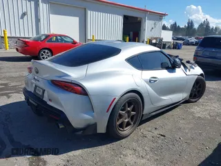 2021 Toyota GR Supra 3.0 with VIN WZ1DB0C09MW044025, listed as a IAAI auction lot 41188333 with 1 mi miles. Bid and sale history available at carsss.com. Image 4.