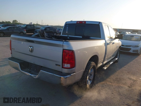 2017 Ram 1500 SLT z VIN 1C6RR6GG3HS730155, wystawiony jako IAAI lot #41929530 z przebiegiem 180 690 mil mil oraz . Historia ofert i sprzedaży dostępna na DreamBid. Obrazek 4.