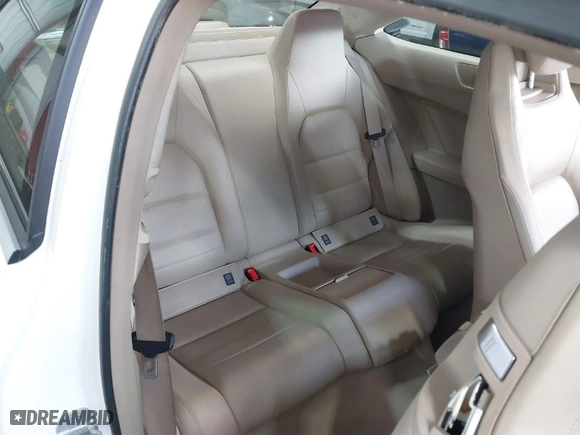 2014 Mercedes-Benz C-Class C 250 with VIN WDDGJ4HB2EG189862, listed as a IAAI auction lot 41745936 with 113,797 mi miles. Bid and sale history available at carsss.com. Image 8.