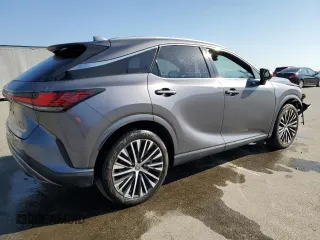 2023 Lexus RX with VIN 2T2BAMBA1PC010695, listed as a Copart auction lot 42902605 with 38,225 mi miles and Clean Title. Bid and sale history available at carsss.com. Image 3.