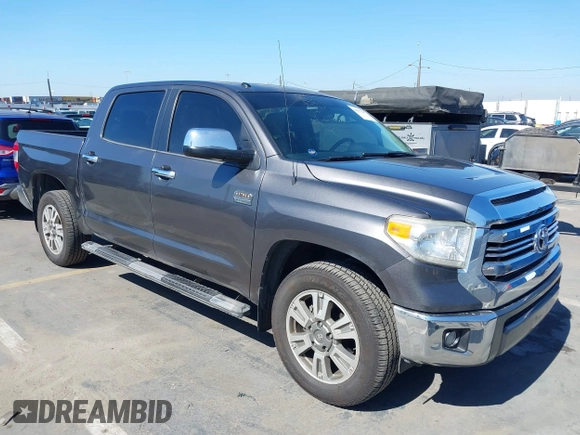 2017 Toyota Tundra Platinum z VIN 5TFAW5F15HX612228, wystawiony jako IAAI lot #41677281 z przebiegiem 157 425 mil mil oraz . Historia ofert i sprzedaży dostępna na DreamBid. Obrazek 1.