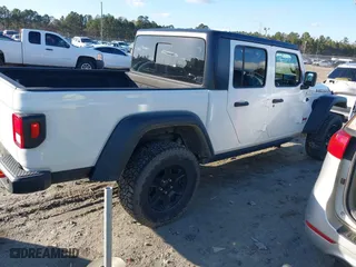 2022 Jeep Gladiator Mojave with VIN 1C6JJTEG4NL172098, listed as a IAAI auction lot 41141975 with 44,824 mi miles. Bid and sale history available at carsss.com. Image 4.