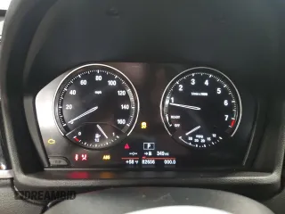 2018 BMW X1 xDrive28i with VIN WBXHT3C30J5L33646, listed as a Copart auction lot 46707525 with 82,656 mi miles and Salvage Title. Bid and sale history available at carsss.com. Image 9.