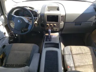 2004 Nissan Titan SE z VIN 1N6AA06A54N529628, wystawiony jako Copart lot #61020005 z przebiegiem 258 224 mil mil oraz Czysty tytuł • Clean title. Historia ofert i sprzedaży dostępna na DreamBid. Obrazek 8.