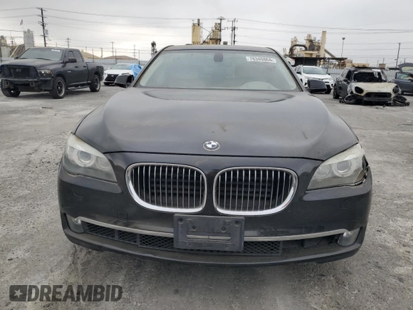2009 BMW 7 Series 750i с VIN WBAKA83559CY33118, выставлен на аукционе Copart как лот 76340864 с пробегом 99 857 миль миль и Списание • Salvage title. История ставок и продаж доступна на DreamBid. Изображение 5.
