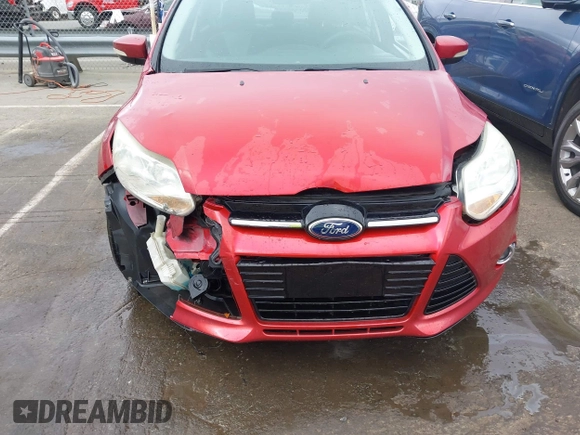 2012 Ford Focus SEL with VIN 1FAHP3H27CL338414, listed as a IAAI auction lot 41925915 with 128,123 mi miles. Bid and sale history available at carsss.com. Image 6.