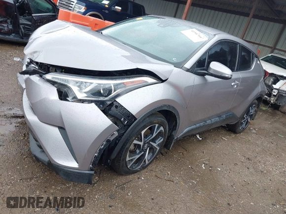 2018 Toyota C-HR XLE z VIN NMTKHMBX8JR034946, wystawiony jako IAAI lot #41947667 z przebiegiem 84 196 mil mil oraz . Historia ofert i sprzedaży dostępna na DreamBid. Obrazek 18.