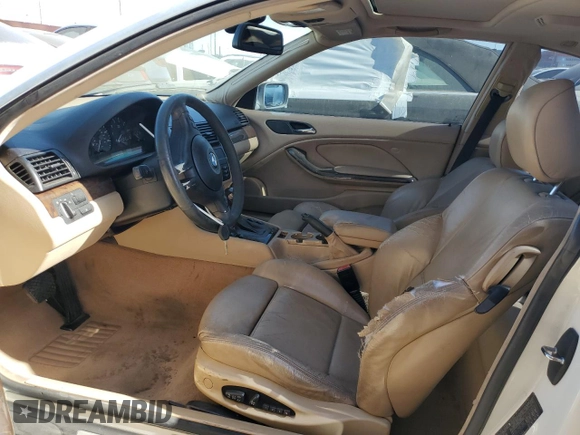 2004 BMW 3 Series 325Ci z VIN WBABV13464JT22816, wystawiony jako Copart lot #88293155 z przebiegiem Nie podano mil oraz Szkoda całkowita • Salvage title. Historia ofert i sprzedaży dostępna na DreamBid. Obrazek 7.