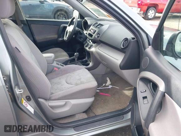 2008 Toyota RAV4 with VIN JTMBD33V985212870, listed as a IAAI auction lot 40765461 with 163,580 mi miles. Bid and sale history available at carsss.com. Image 5.