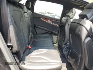 2016 Lincoln MKX Reserve z VIN 2LMTJ6LR8GBL88028, wystawiony jako Copart lot #56547175 z przebiegiem 100 443 mil mil oraz Szkoda całkowita • Salvage title. Historia ofert i sprzedaży dostępna na DreamBid. Obrazek 11.