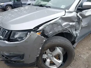 2021 Jeep Compass Latitude with VIN 3C4NJDBBXMT569861, listed as a IAAI auction lot 42325006 with 83,153 mi miles and . Bid and sale history available at DreamBid. Image 6.