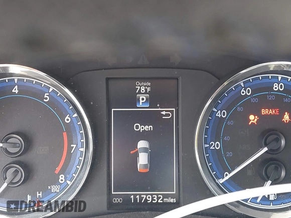 2019 Toyota Corolla L with VIN 5YFBURHE8KP901272, listed as a IAAI auction lot 42031180 with 117,932 mi miles and . Bid and sale history available at DreamBid. Image 7.