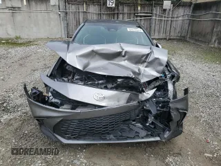 2025 Toyota Camry LE z VIN 4T1DAACK5SU508683, wystawiony jako Copart lot #42372975 z przebiegiem Nie podano mil oraz Szkoda całkowita • Salvage title. Historia ofert i sprzedaży dostępna na DreamBid. Obrazek 5.